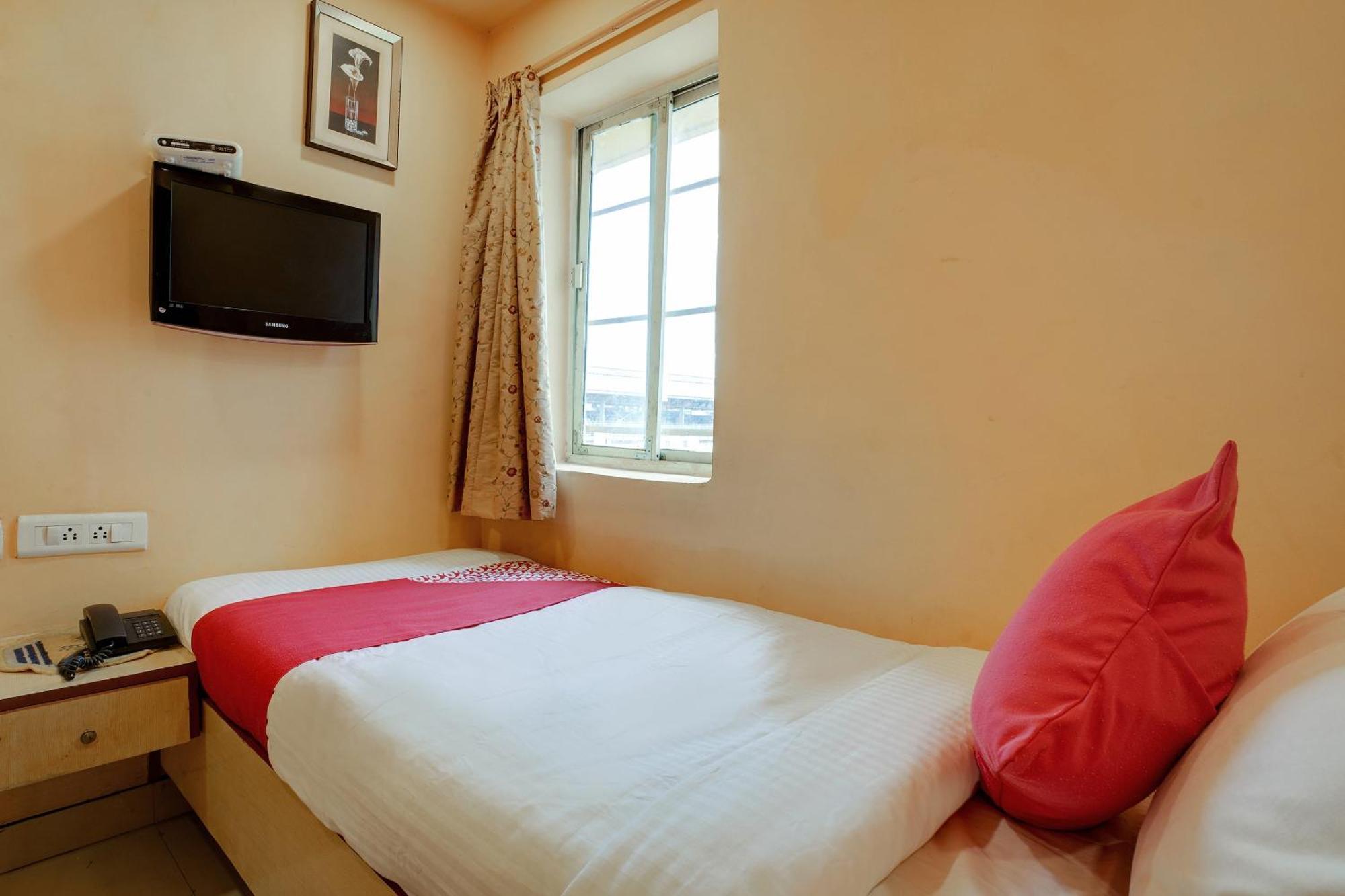 Hotel O Shanta Residency Lodge Sururnagar Exterior foto